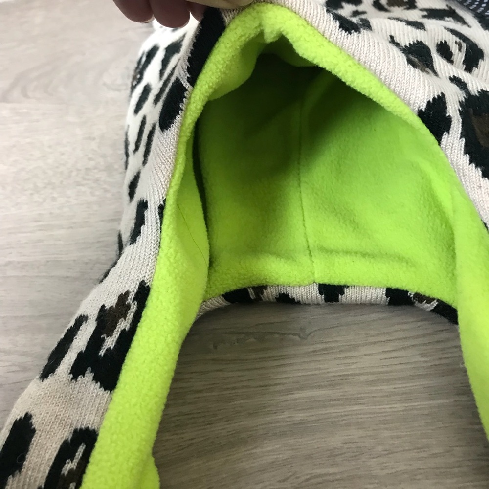 Fun Leopard Cat Beanie - Picture 5 of 6